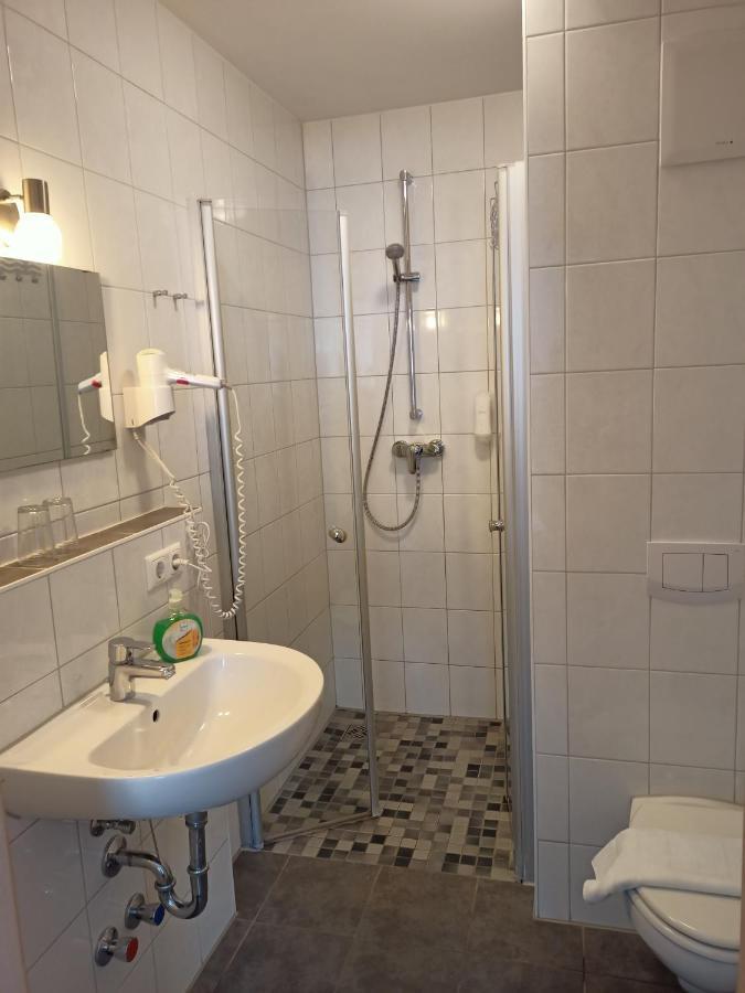 Hotel - Gasthof Erber Sinzing ภายนอก รูปภาพ