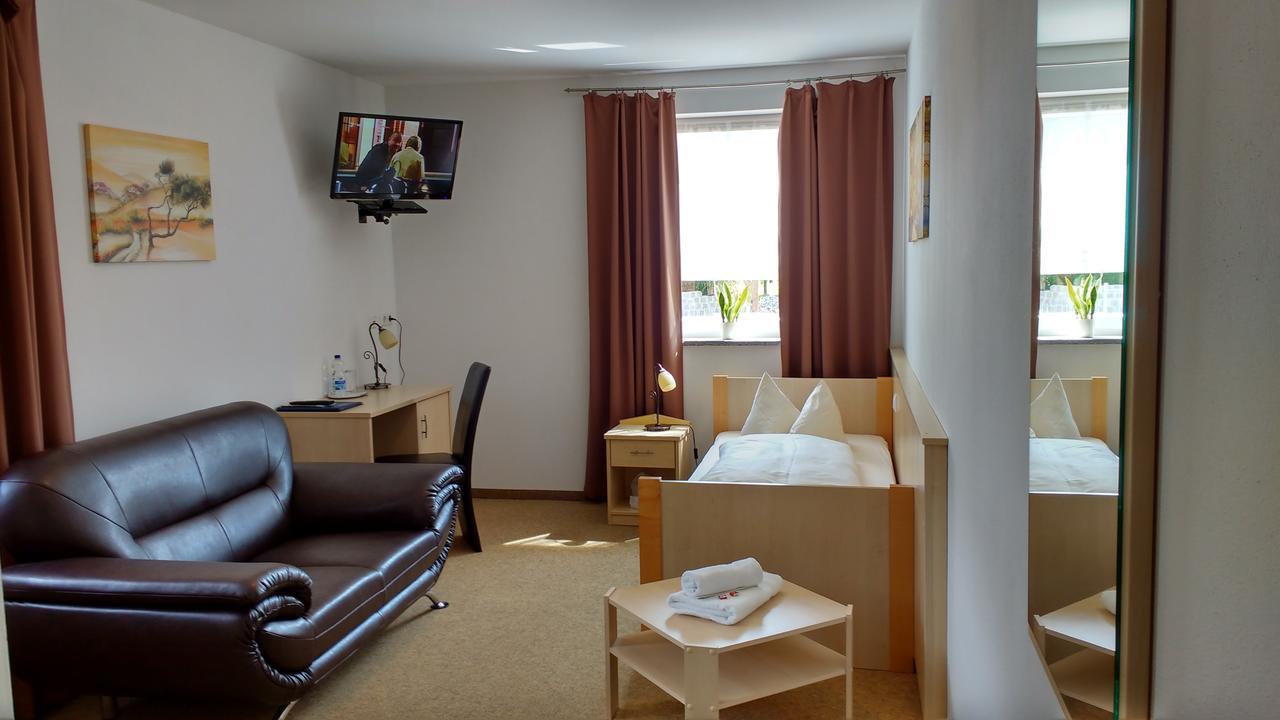 Hotel - Gasthof Erber Sinzing ภายนอก รูปภาพ